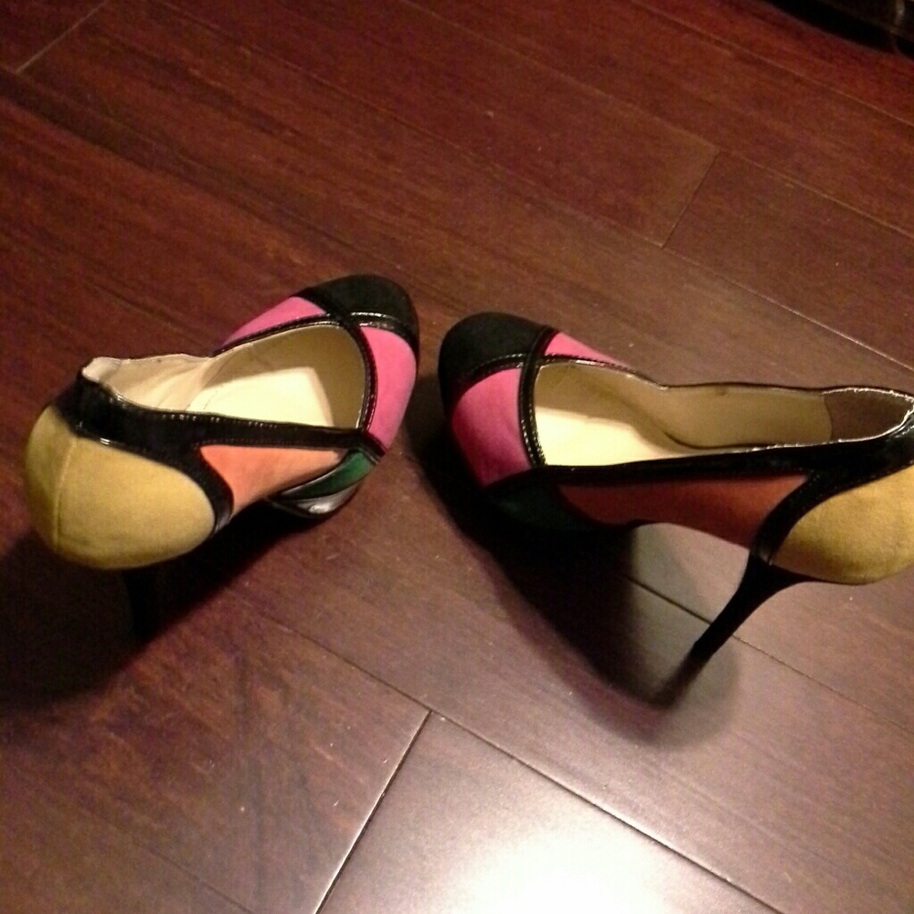 Shoes - Picture 2 of 3